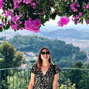 Meet your Posher, Andrea